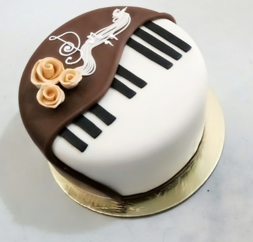 Piano Design Fondant Cake - 2 kg