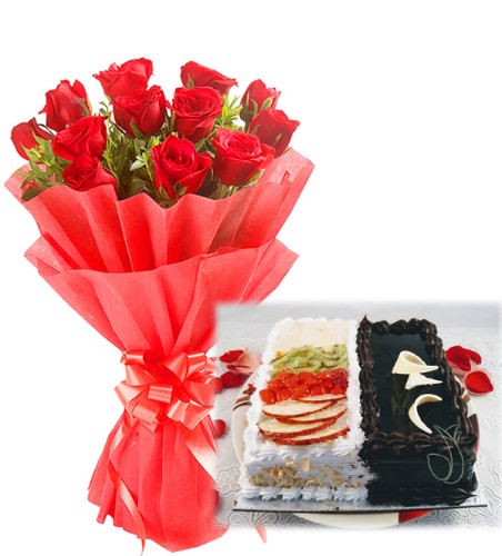 Perfect Combo of Red Roses with Fushion Cake