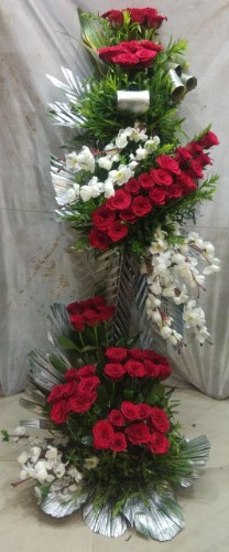 5 ft elegant floral arrangement