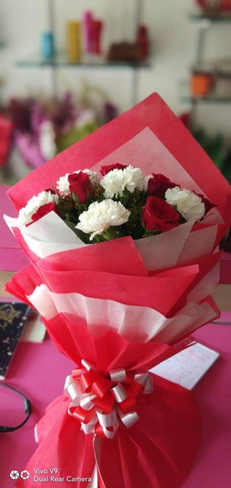 Beautiful bunch of white carnation n red roses 