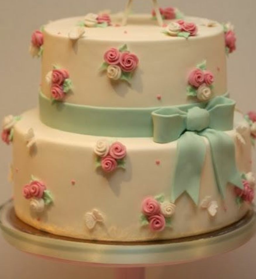 2 tier flower cake